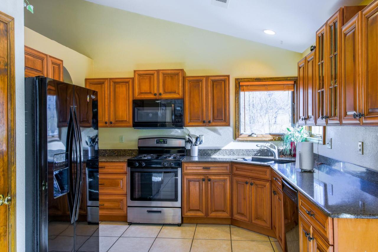 Whittier Meadow Creek Manorヴィラ エクステリア 写真